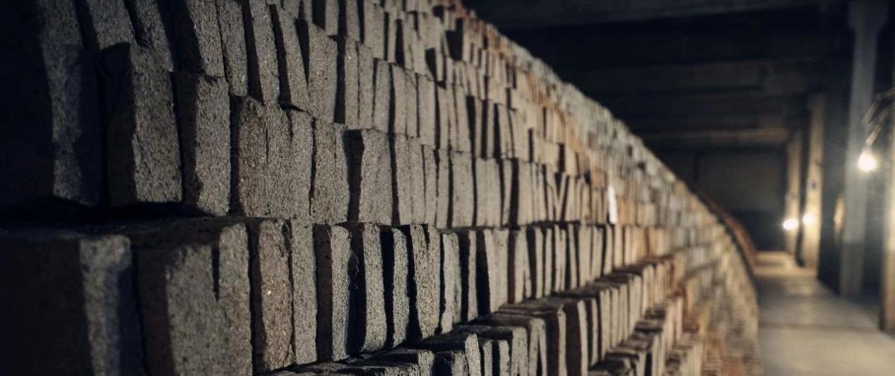 ec3da81b768e2a12353bcb04140b2c81