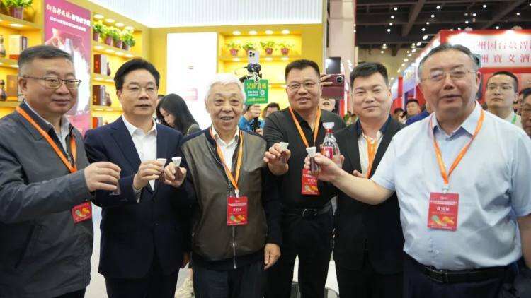 72ebc50a013042d1bb71218922715139