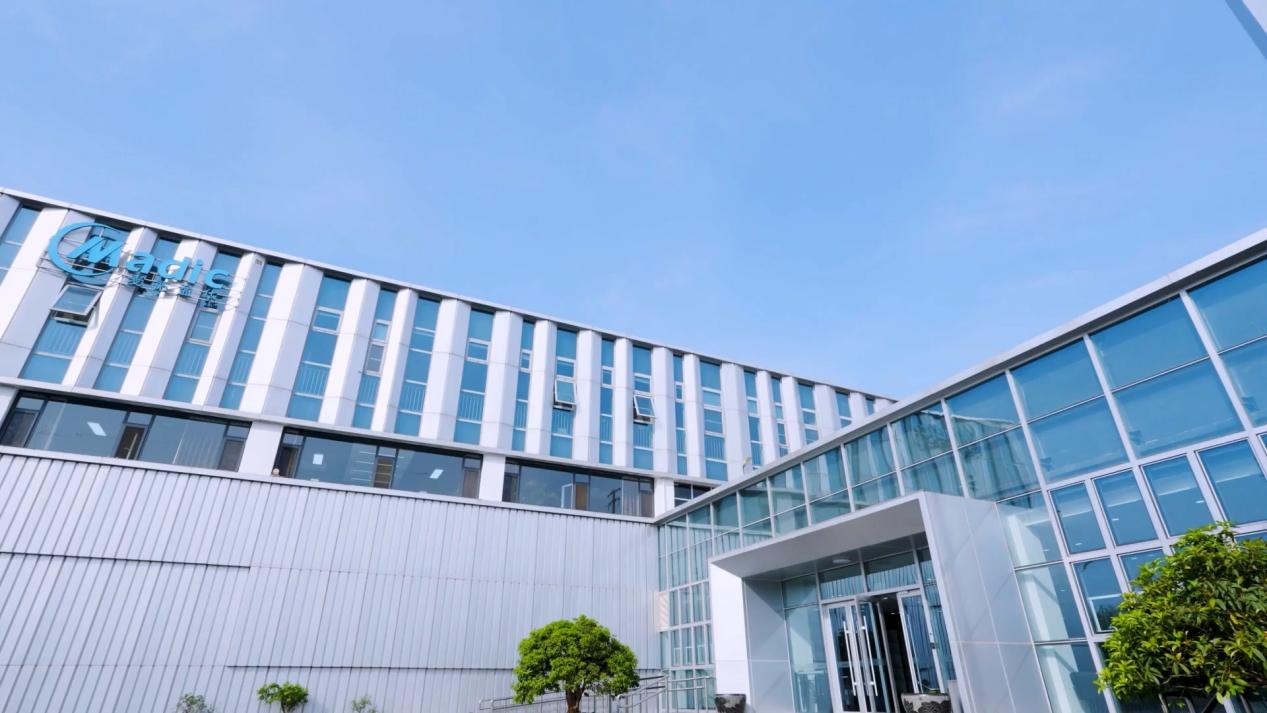 80586a620b37b8a97b0ef9c0eb2ec543