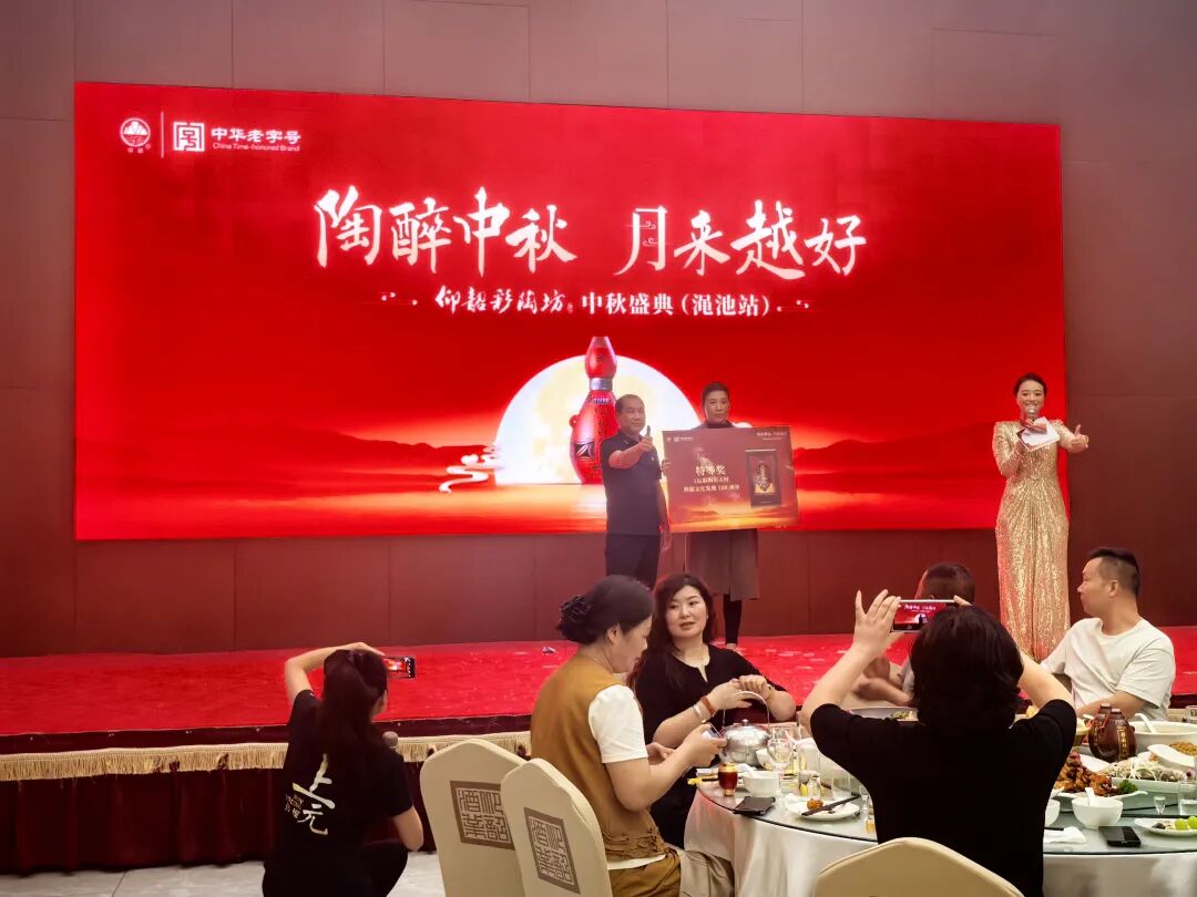 14aaf87ae9e81cdaa29326228a706e93