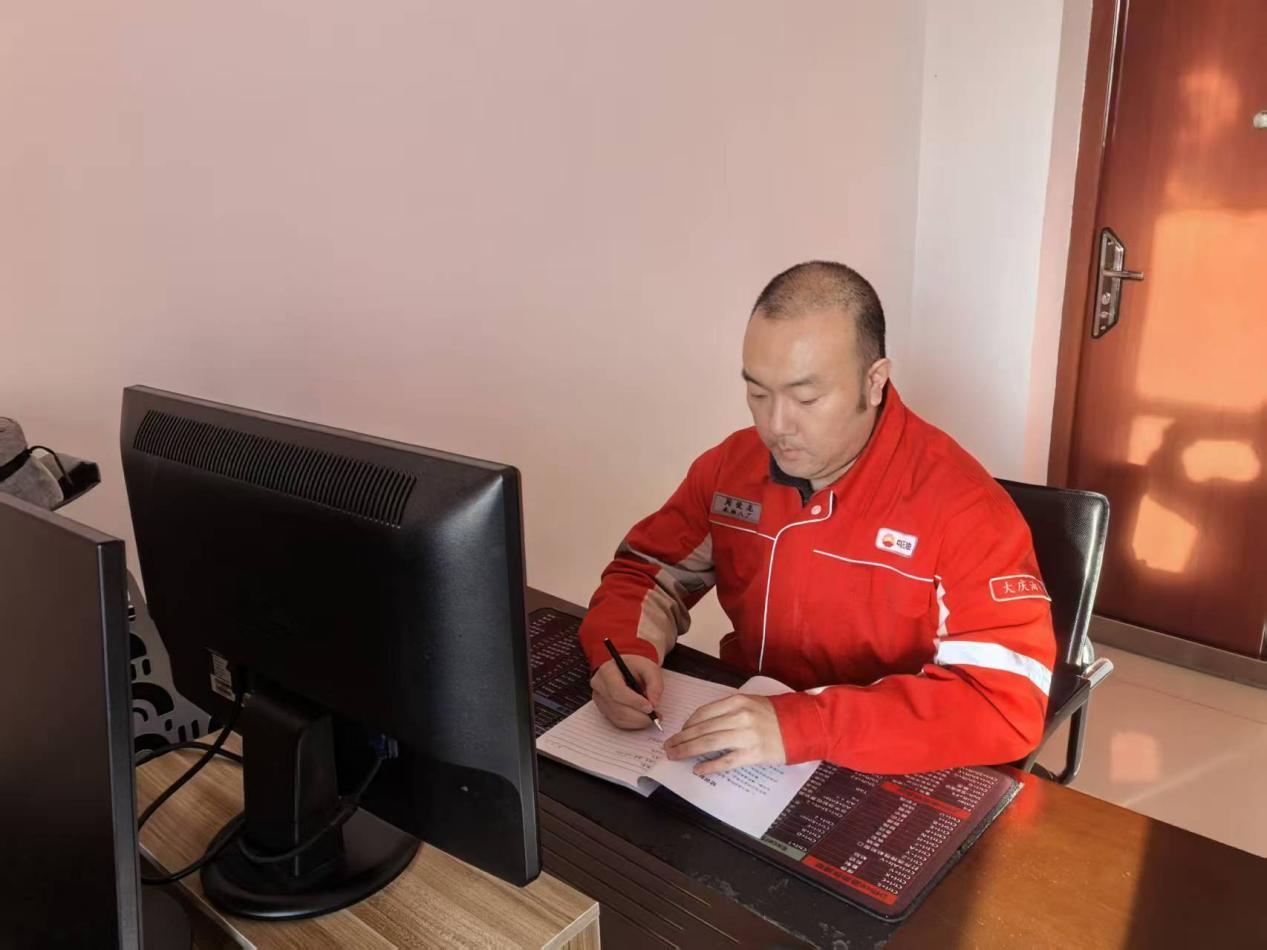 49b8741d910f8c09b057e1b6c7ea311a