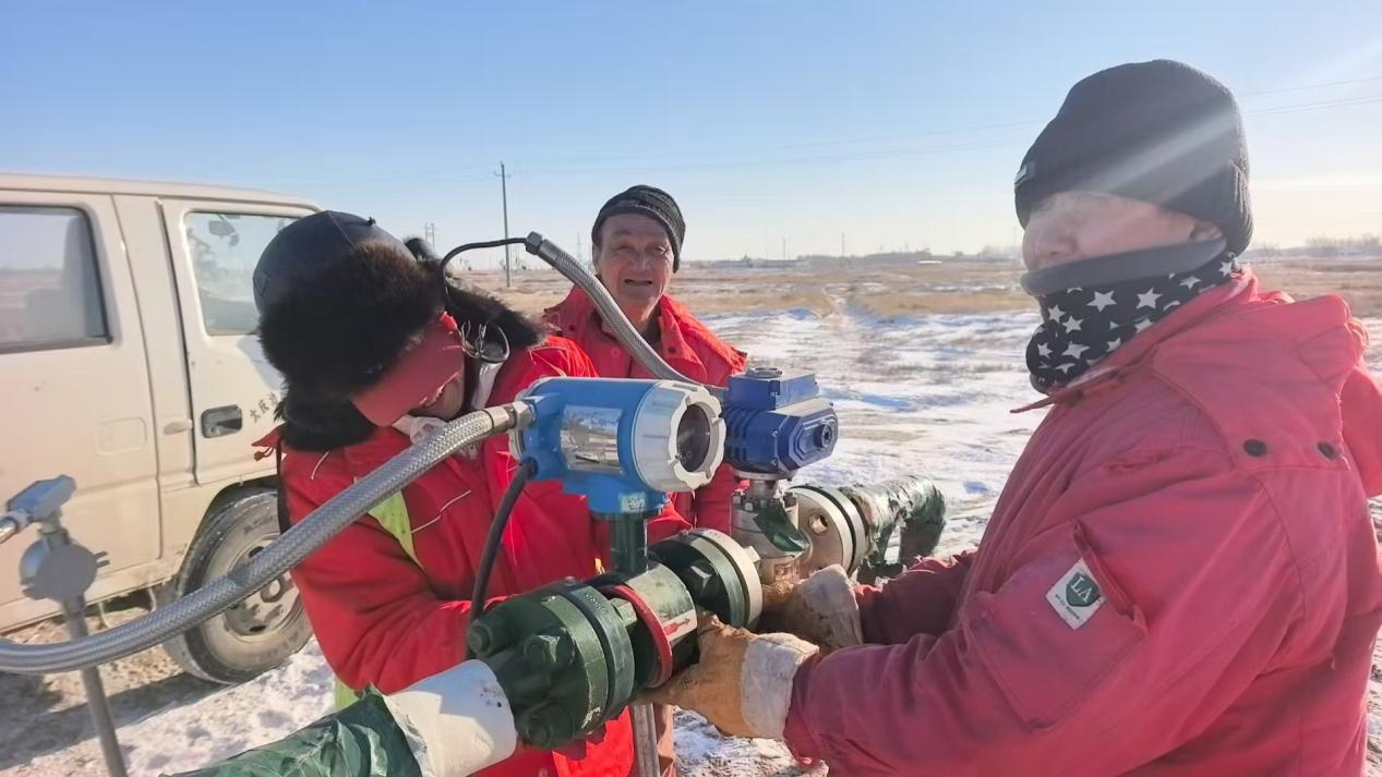 023d79ce4ac8e07cc03599f353e6e9a9