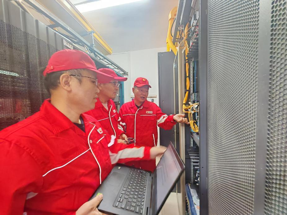 数字化运维中心+史英辉+《屏前绘就光通道》(2)