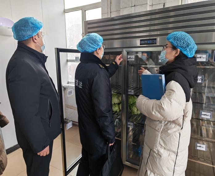 f03cd3a2a44a4e9a2eab6f62e77b9173