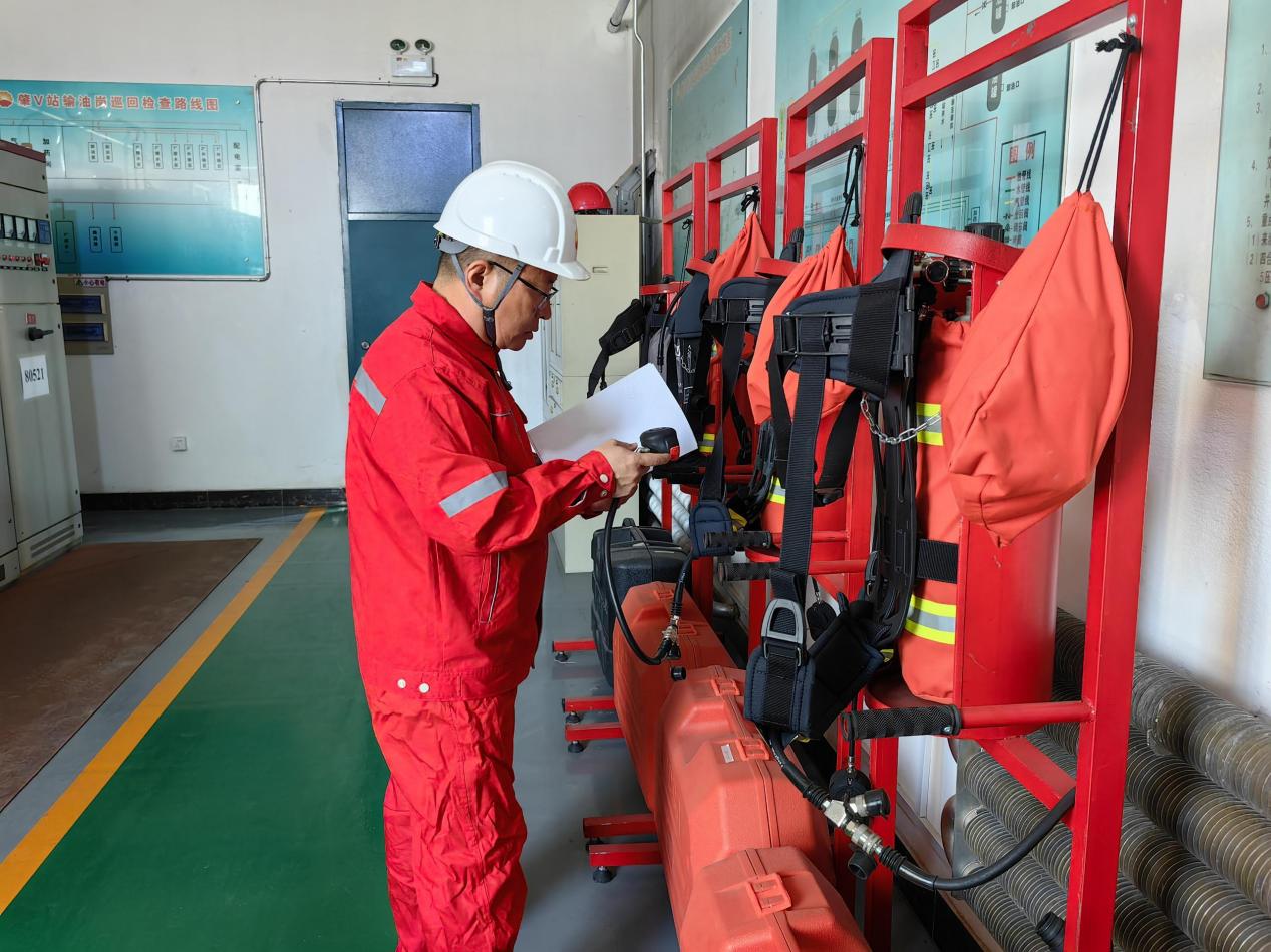 831b6d0d3df1694f3b94e1e0b317cc9b_compress