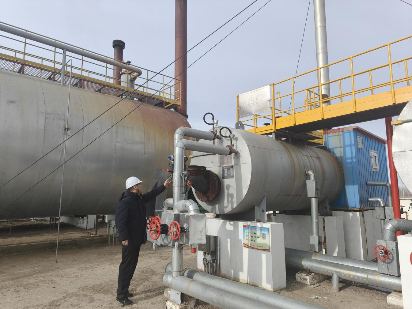 579ebc5d2ec6571816d09d45bc2761b8_compress