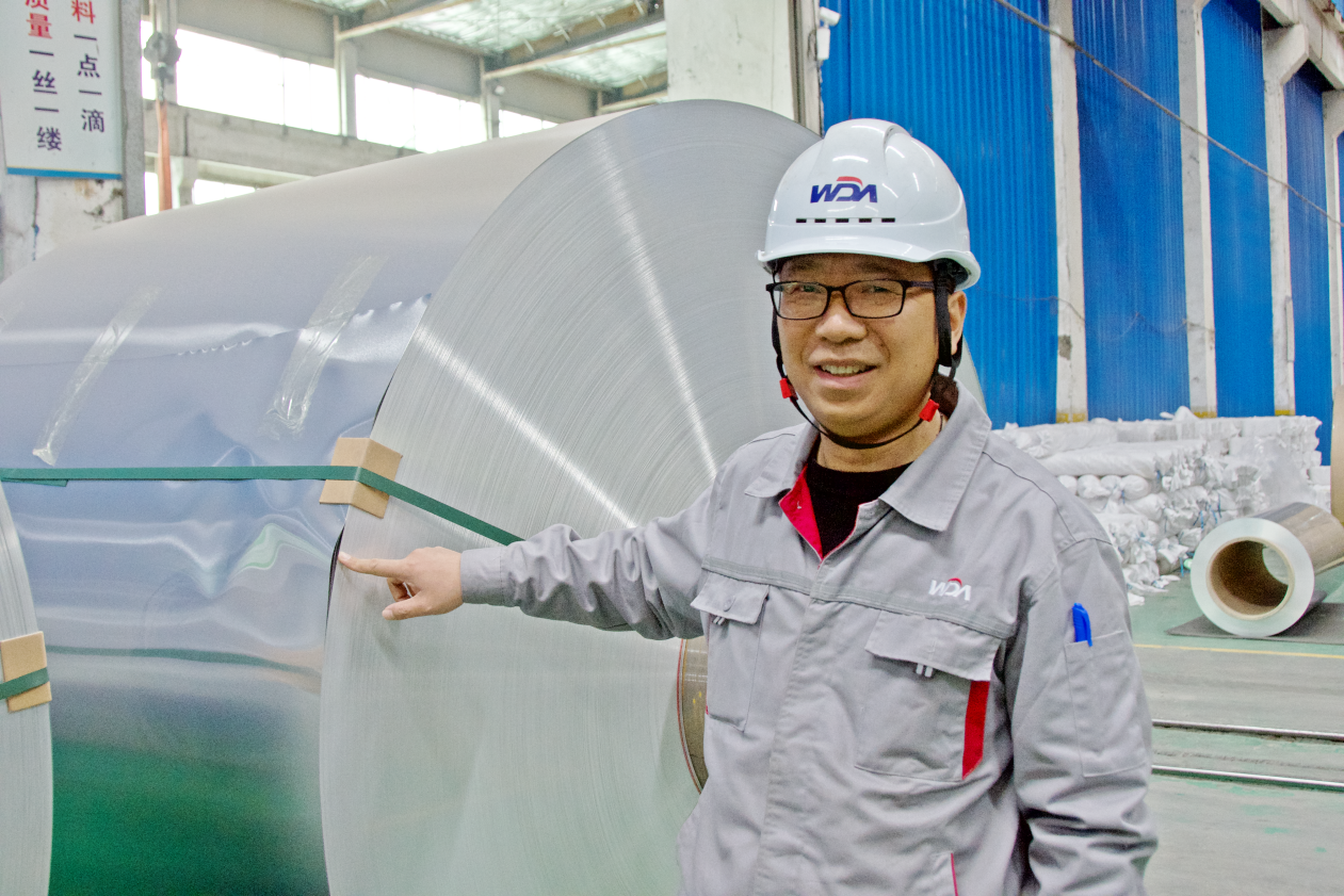 万达柴向国车间