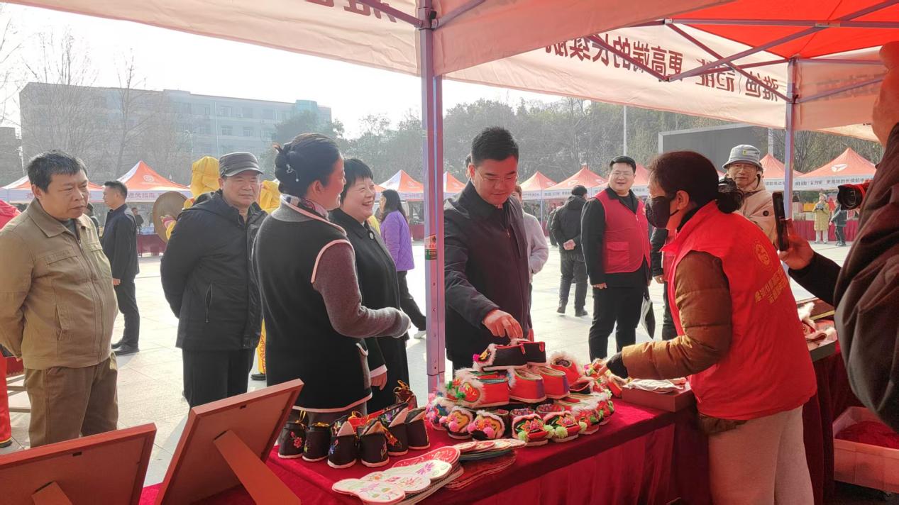 7f104e6e187d94d5d69189b6f4e5b5c