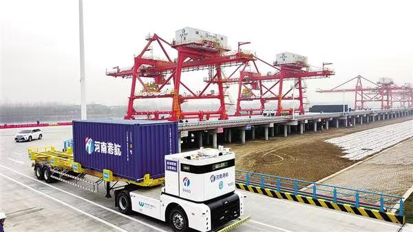 周口中心港河南港航堆厂1