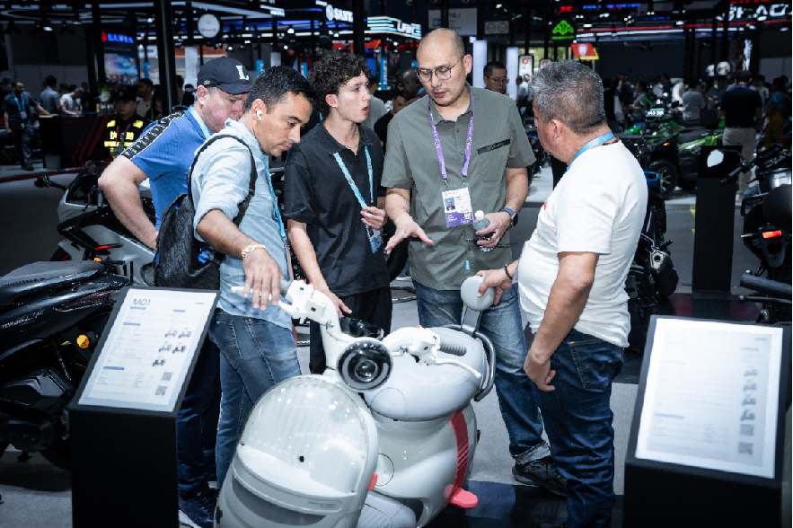 已插图-广交会通稿20260414（约2200字）390