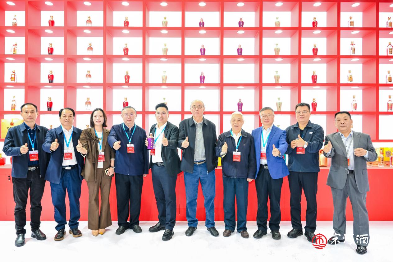 ZHR_5174_wm__13853905