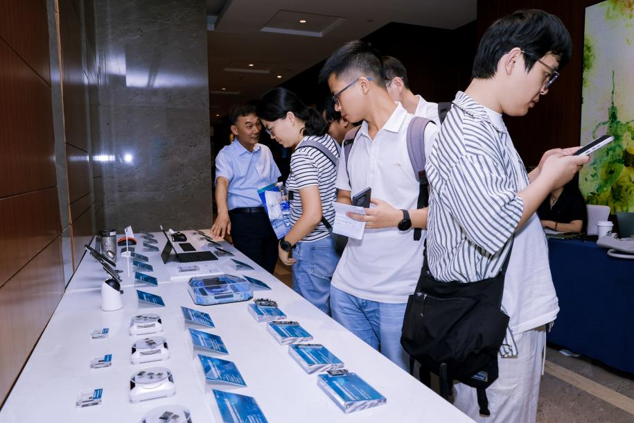 13.展区jpg