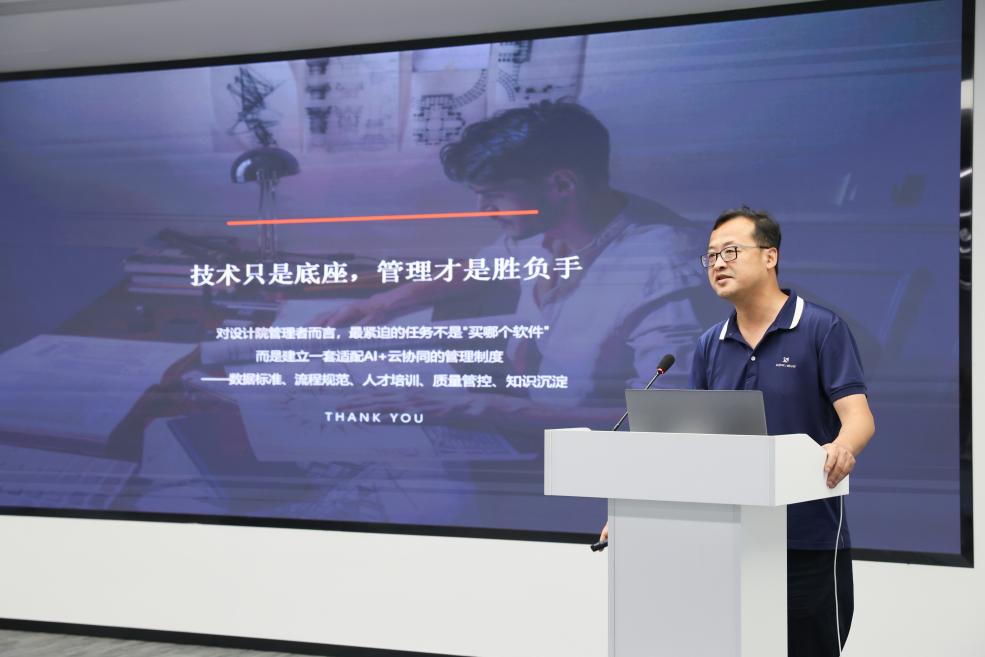 厦门大学设计研究院总建筑师李志刚